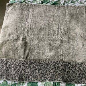 Bath towel in Olive Green color
